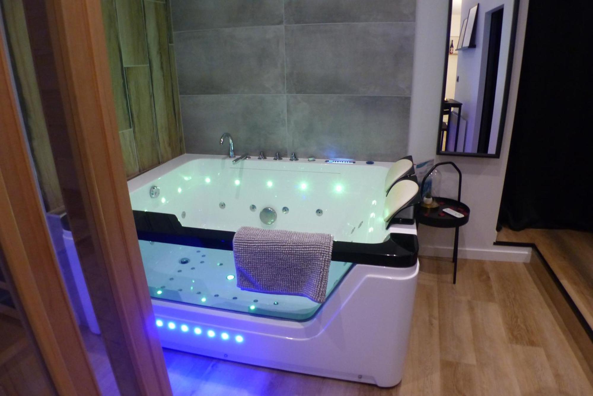 Appartement Balneotherapie Et Sauna Hyper Centre ナント エクステリア 写真